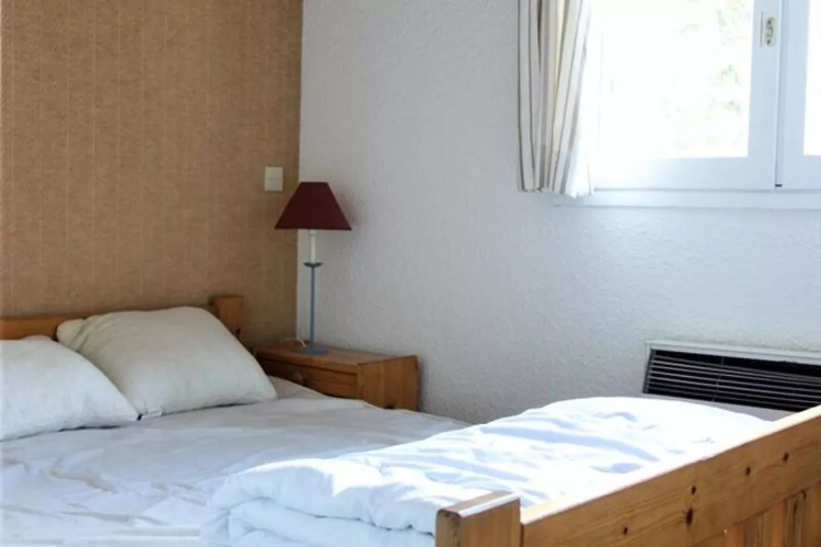 Résidence Bragelonne-Bedroom