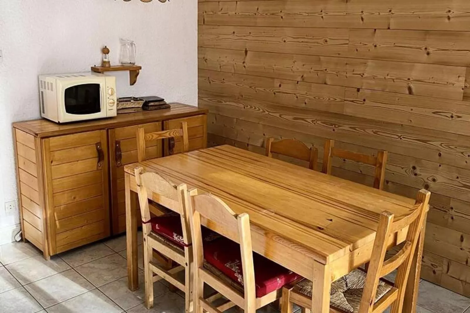 Résidence Prapelier-Salle à manger