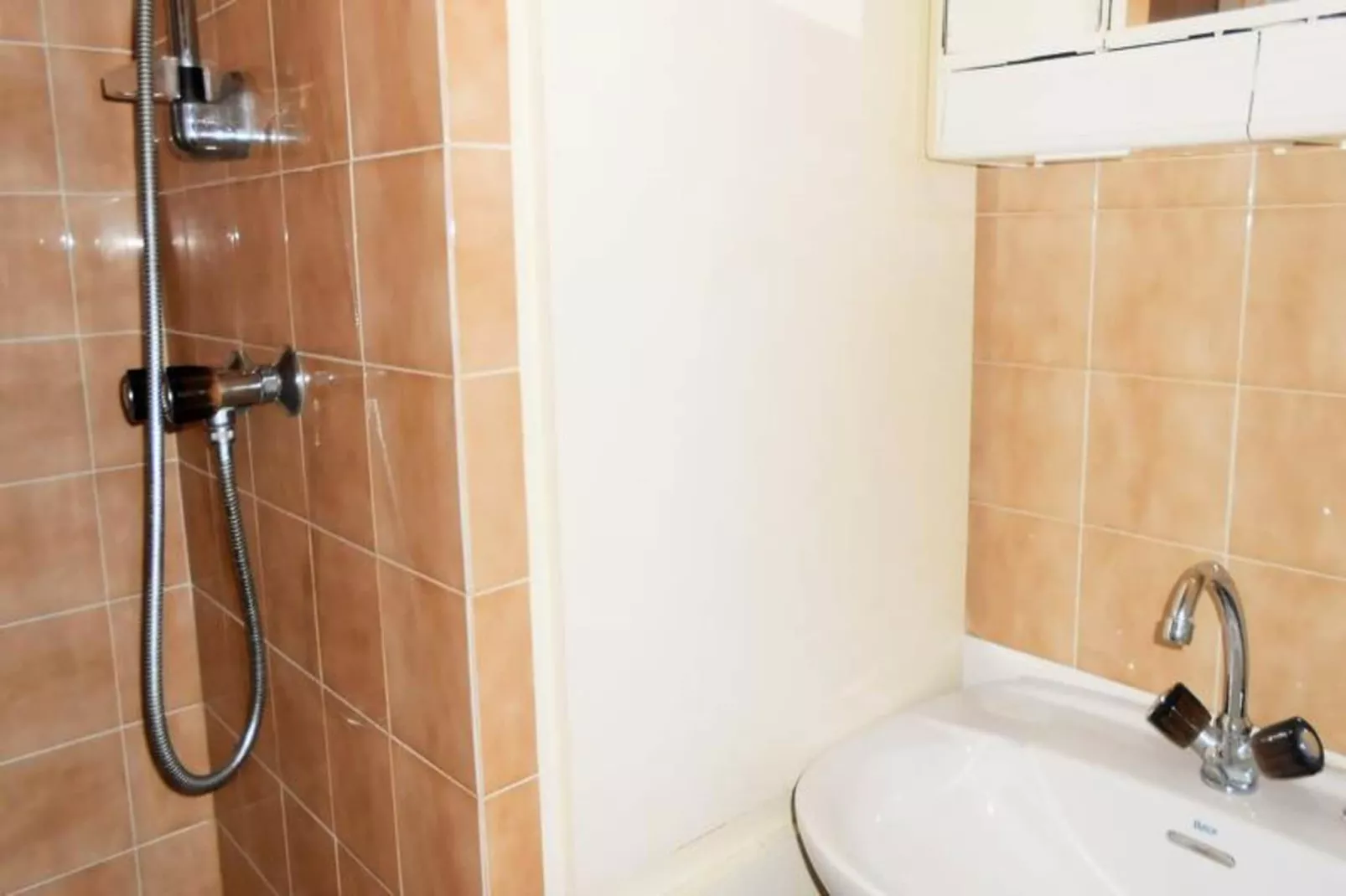 Résidence PlÉiades-Bathroom