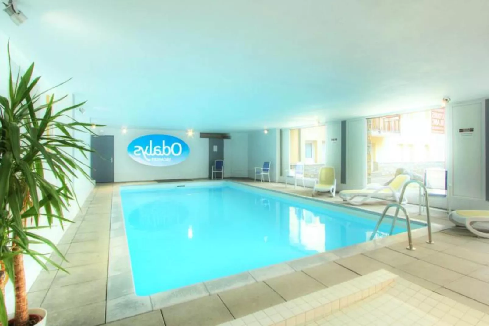 Résidence Odalys L'Ours Blanc-Piscine