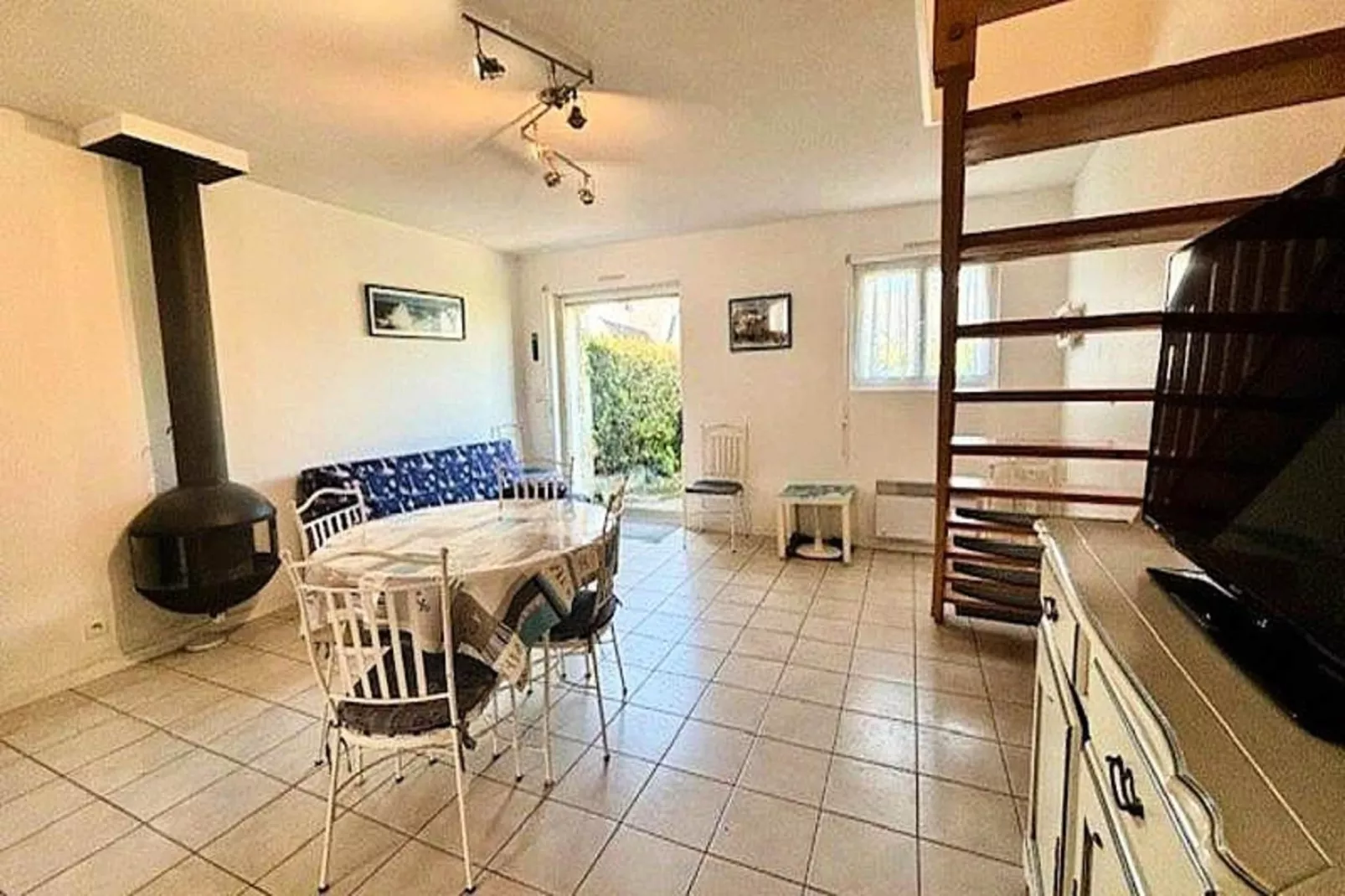 Résidence Hameau De Manemeur-Dining room