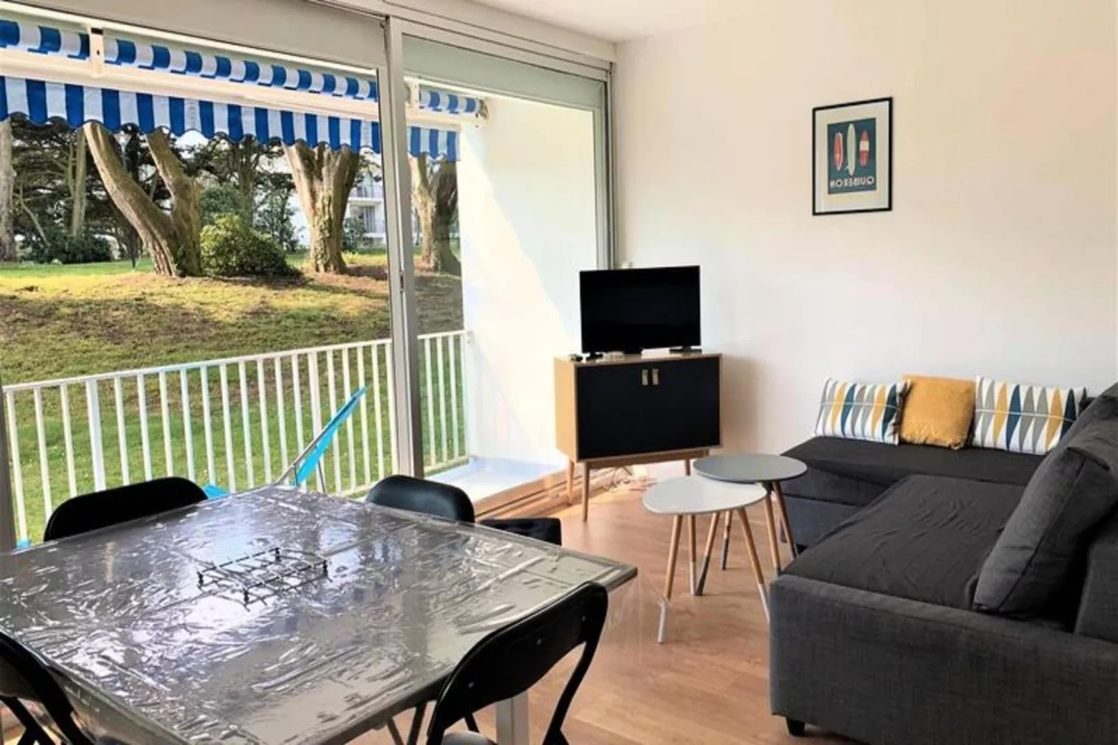 Résidence Goulvars-Dining room