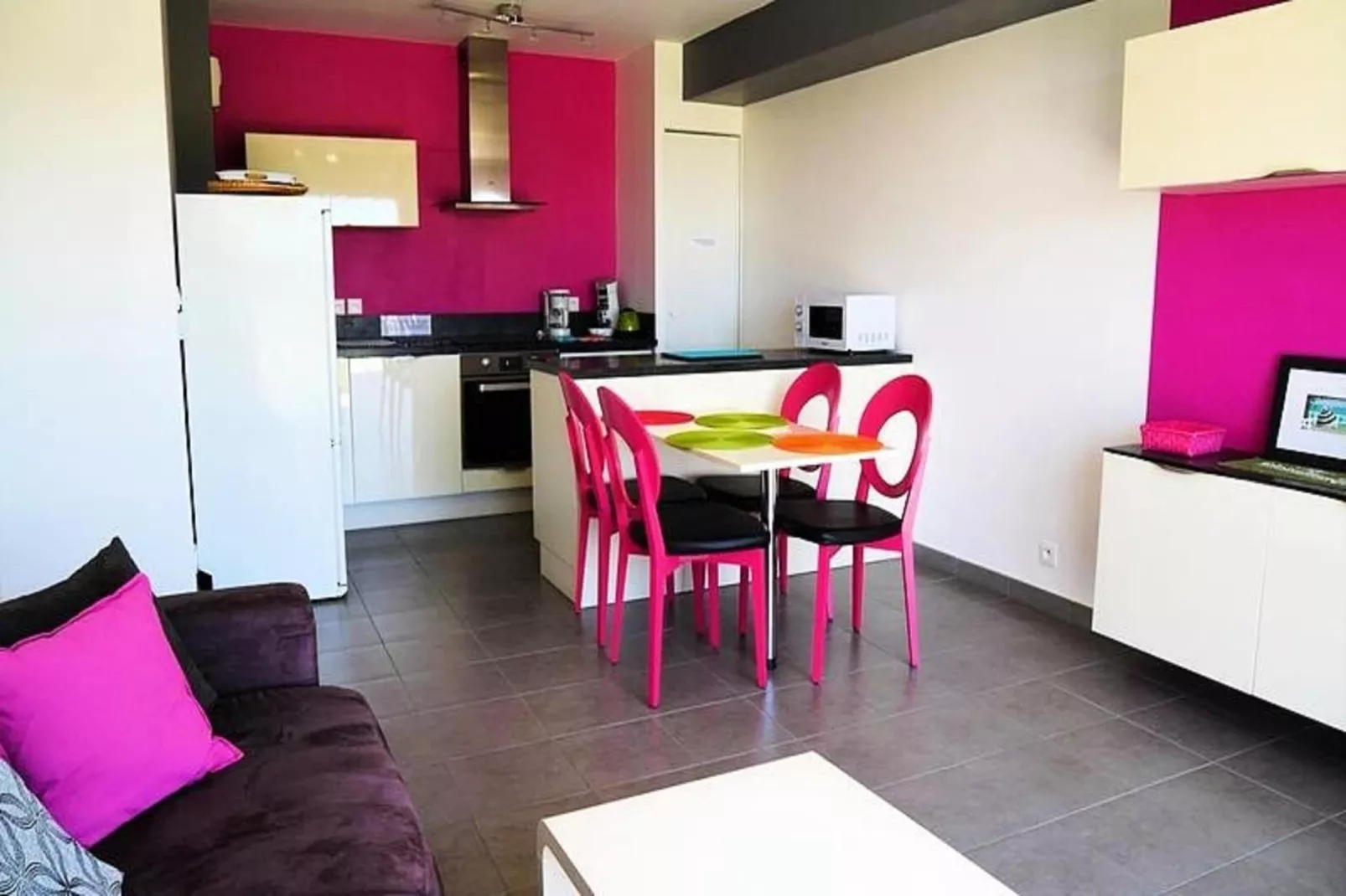 Résidence Fort Neuf-Dining room