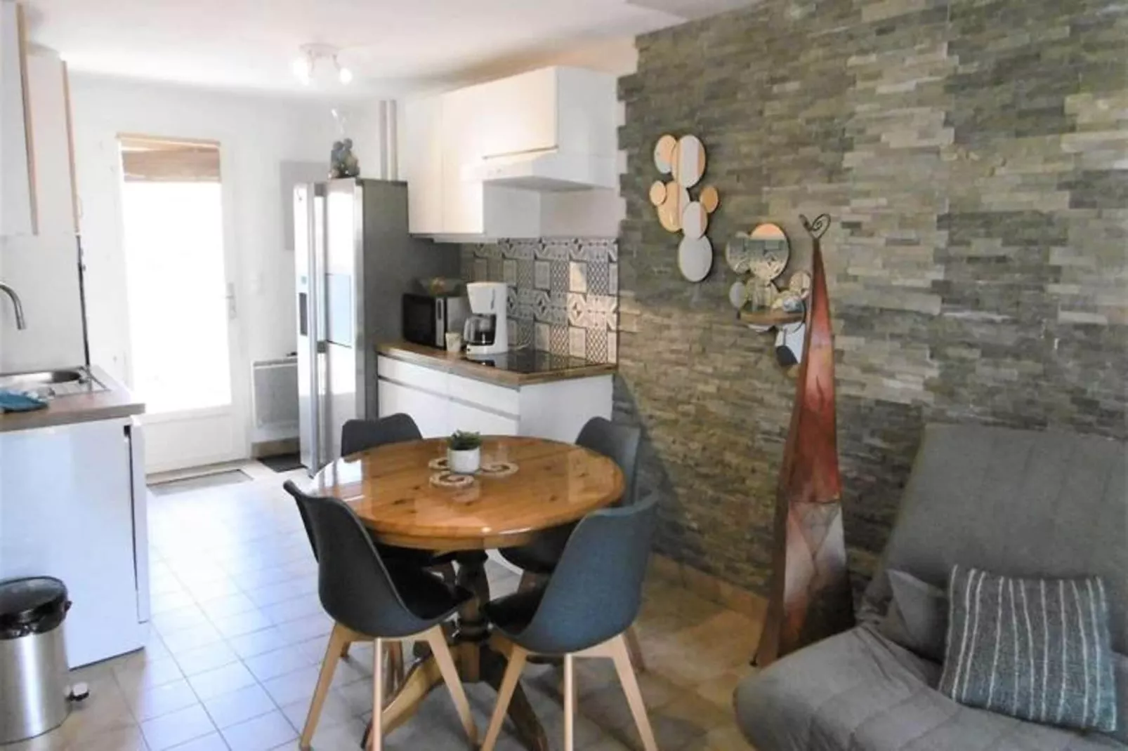 Résidence Duguay Trouin-Esszimmer