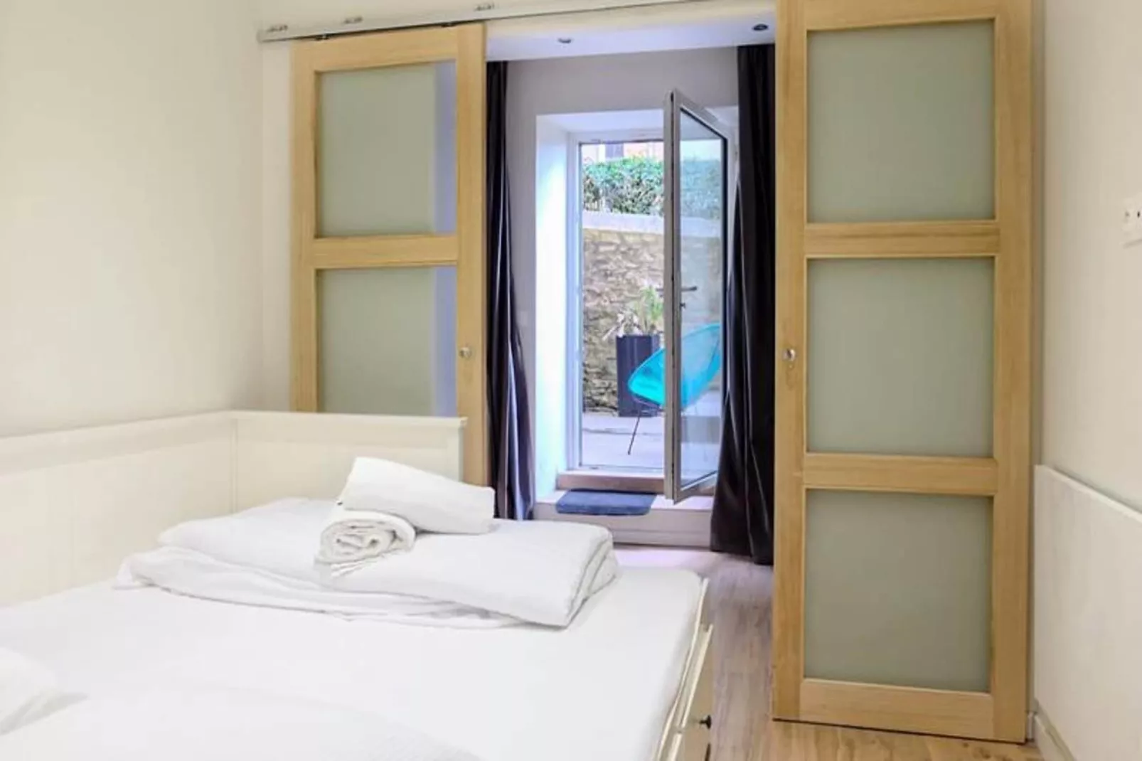 Magnifique T3 Tout Confort Avec Terrasse, Parking Et Vue Oc&eacute;an Pour 5-Bedroom