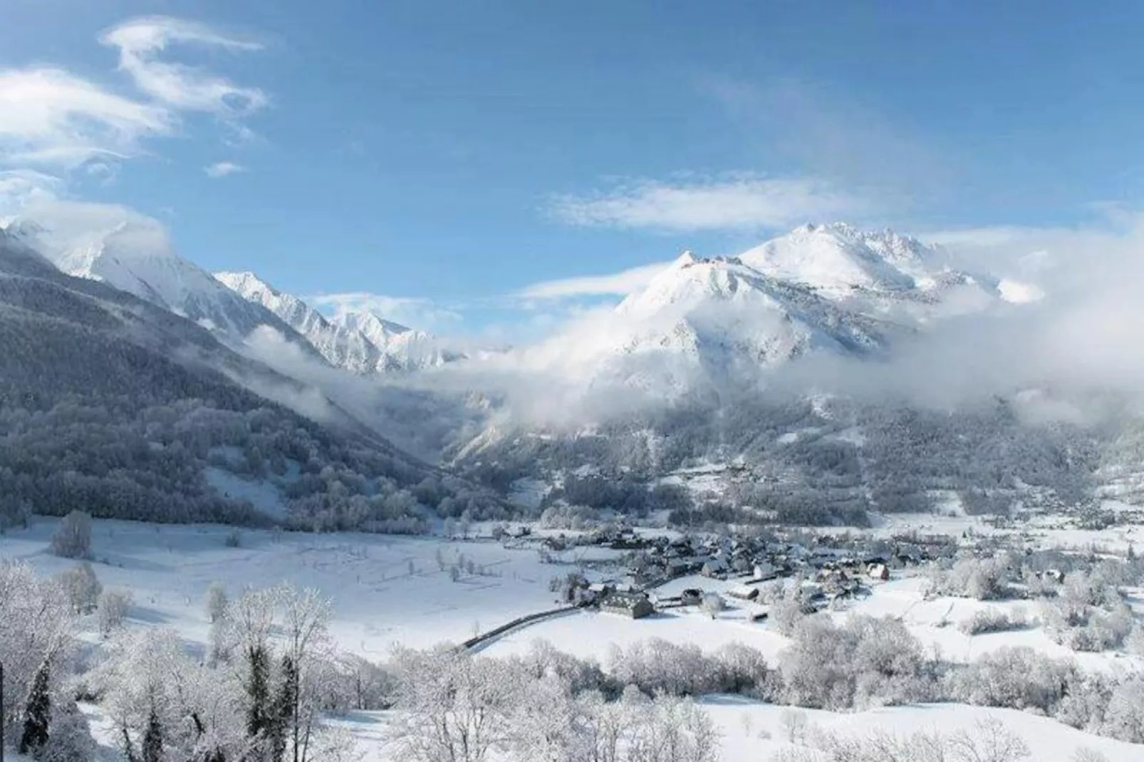 Résidence Aurette:pic Long-Image-tags.