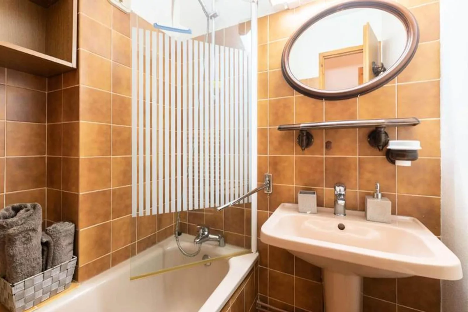 Résidence H.th.ii:bat.8-Bathroom