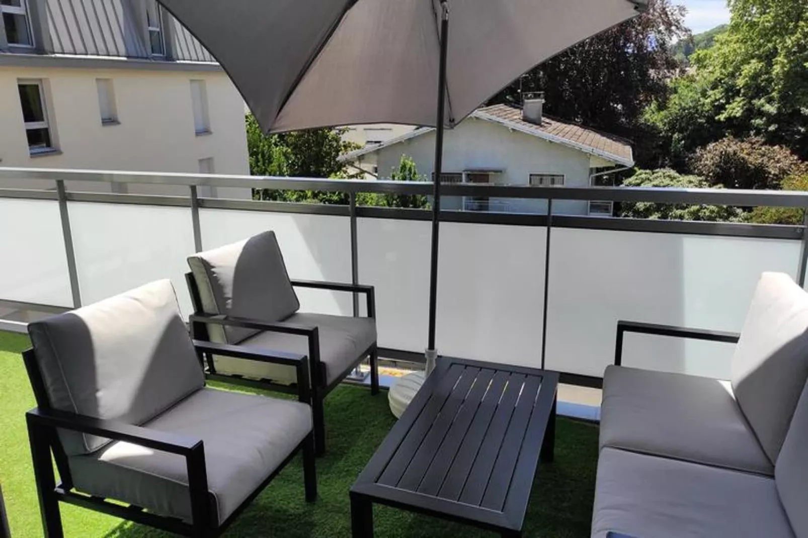 Résidence Le Clos Des Merisiers-Terrace balcony