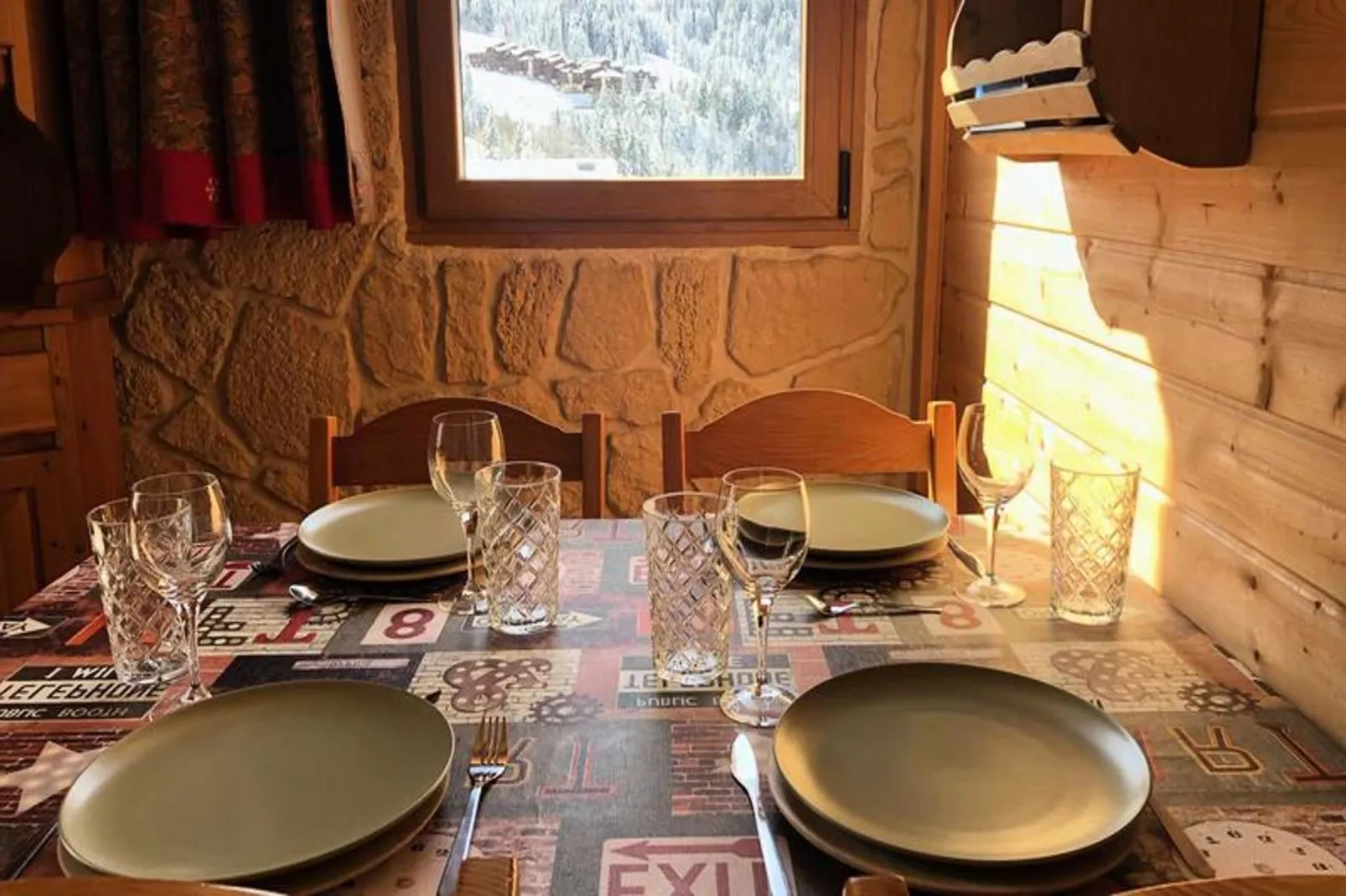 Résidence Clairiere-Dining room