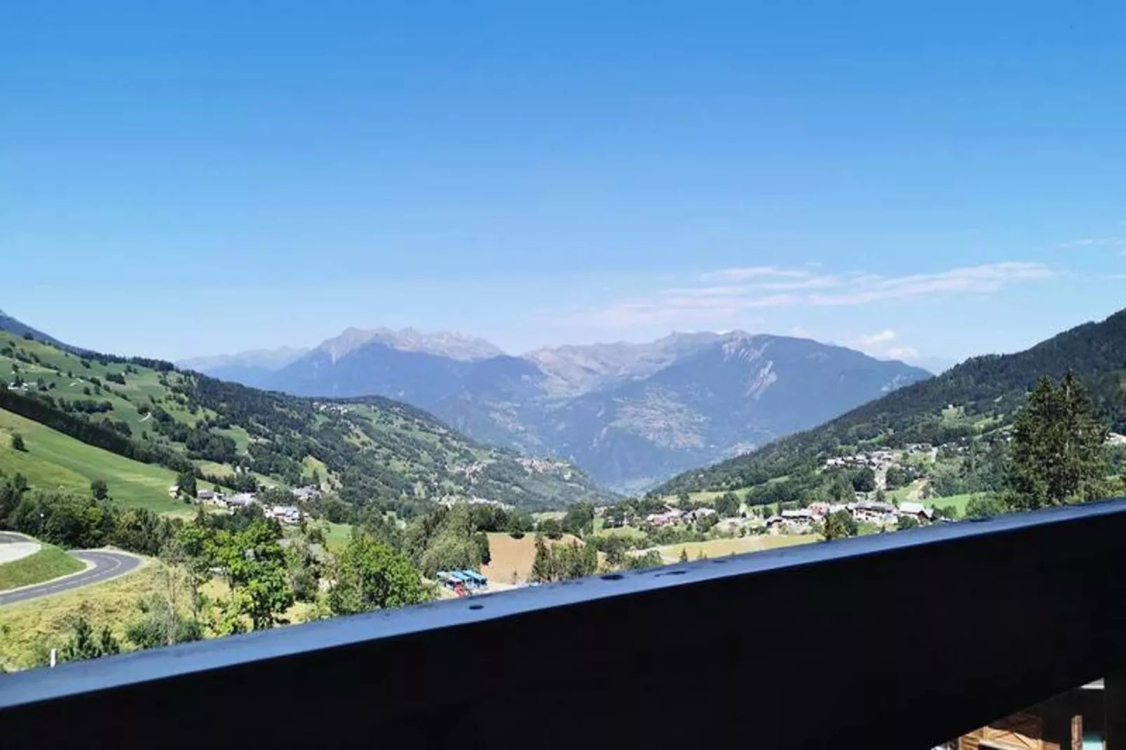 Résidence Valeriane-Vue d'été