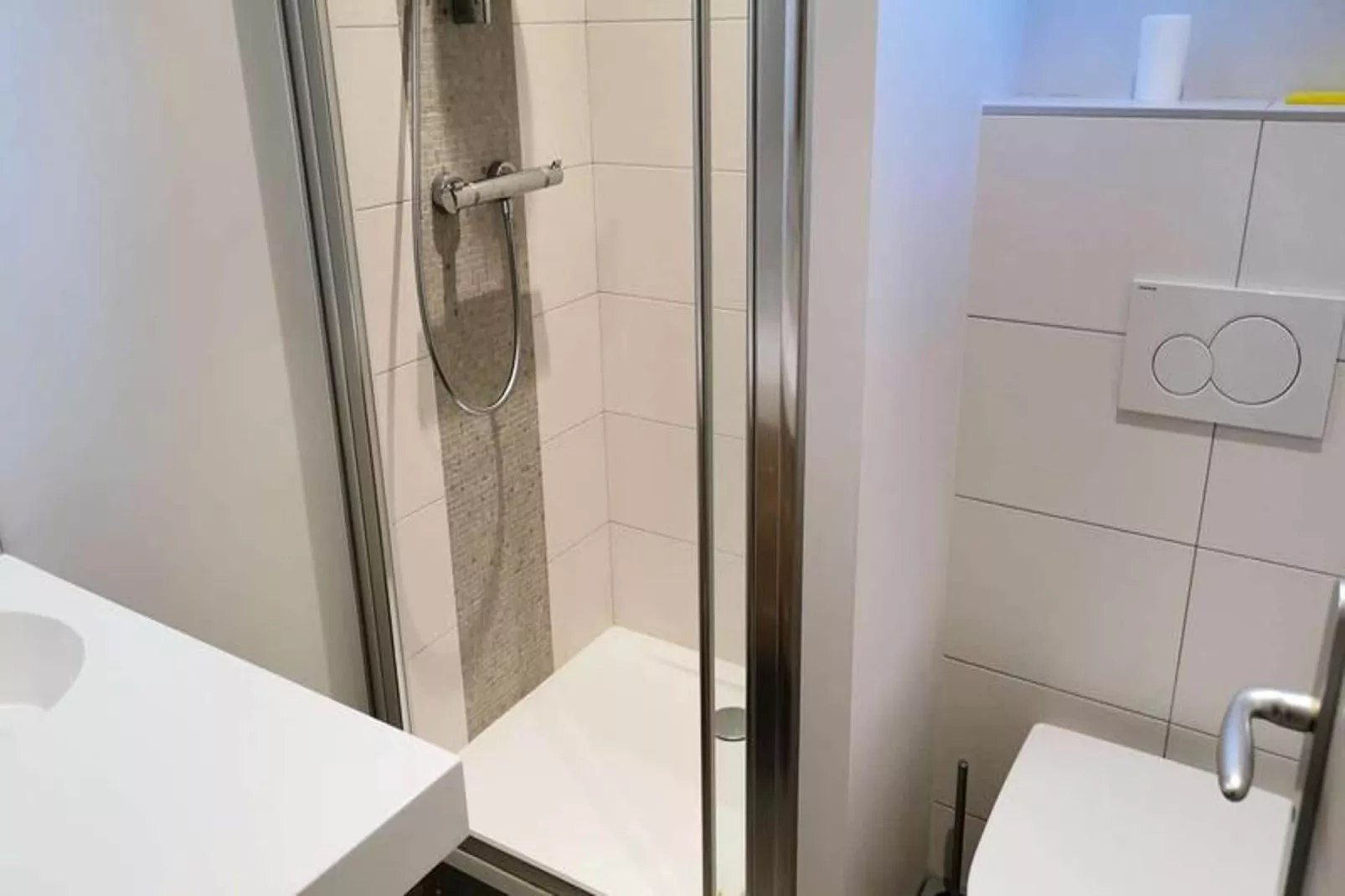 Résidence Lauziere Dessous-Badezimmer