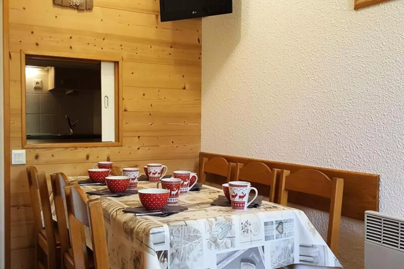 Résidence Lauziere Dessous-Salle à manger