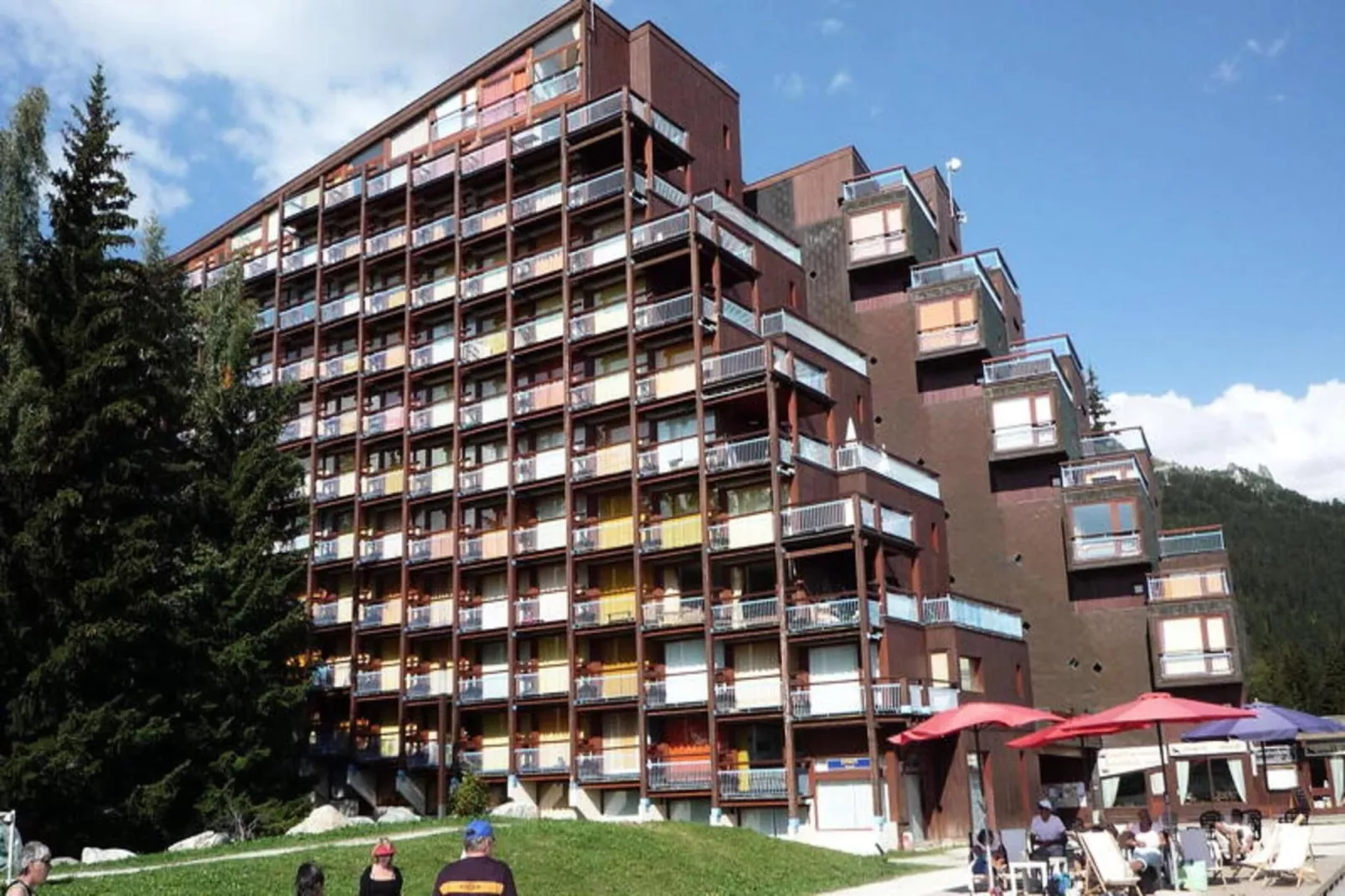 Résidence Belles Challes - Exterior in summer