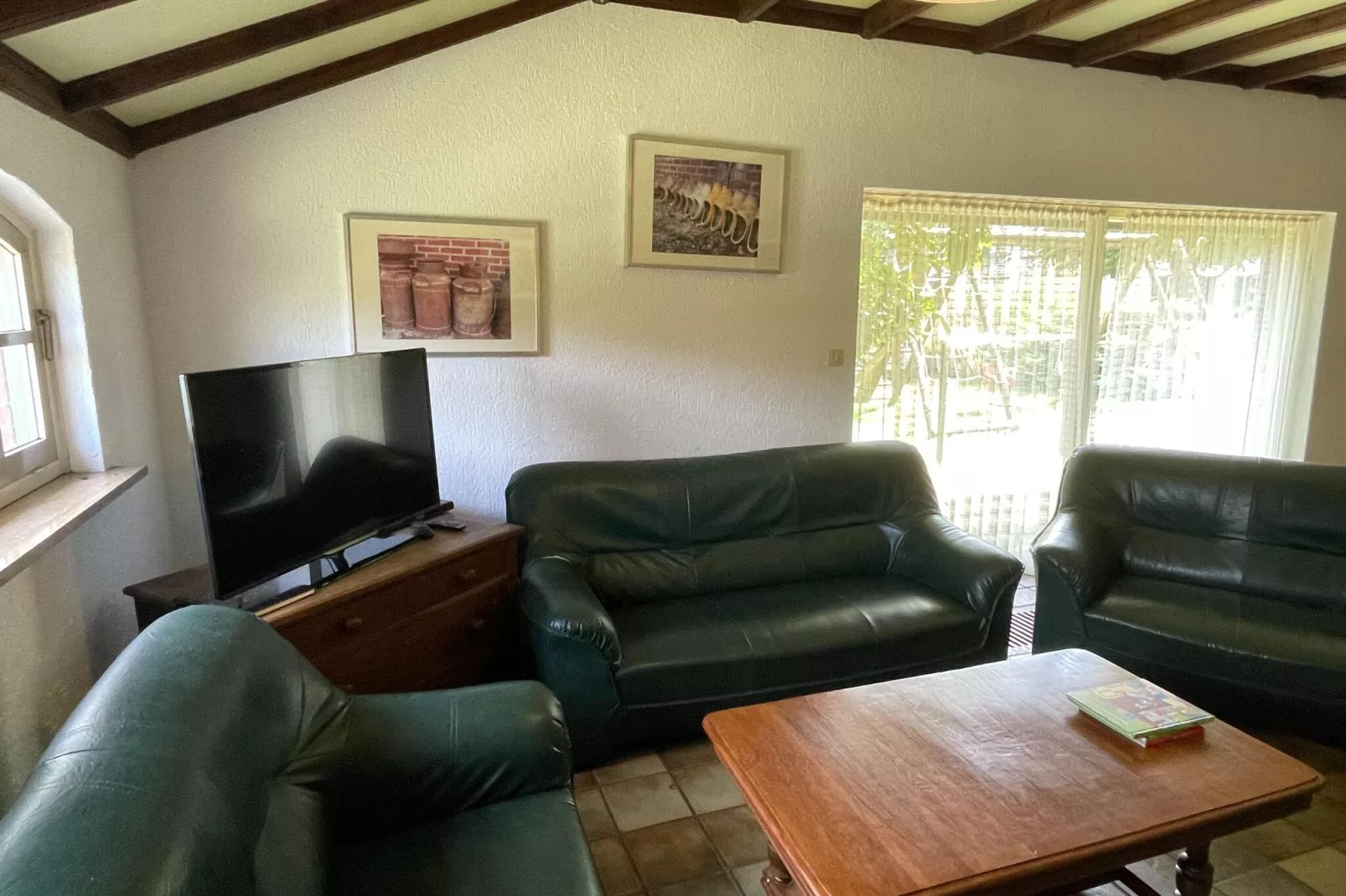 Wijsthoeve-Living room