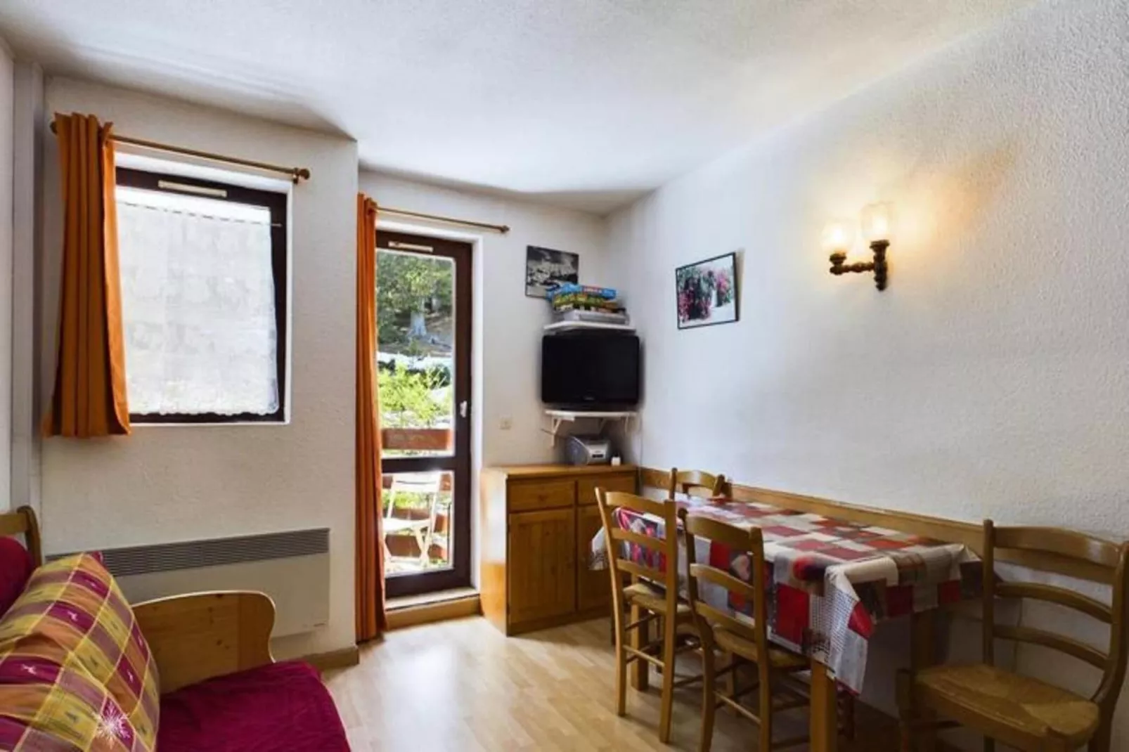 Résidence Bouquetins A-Exterior in summer