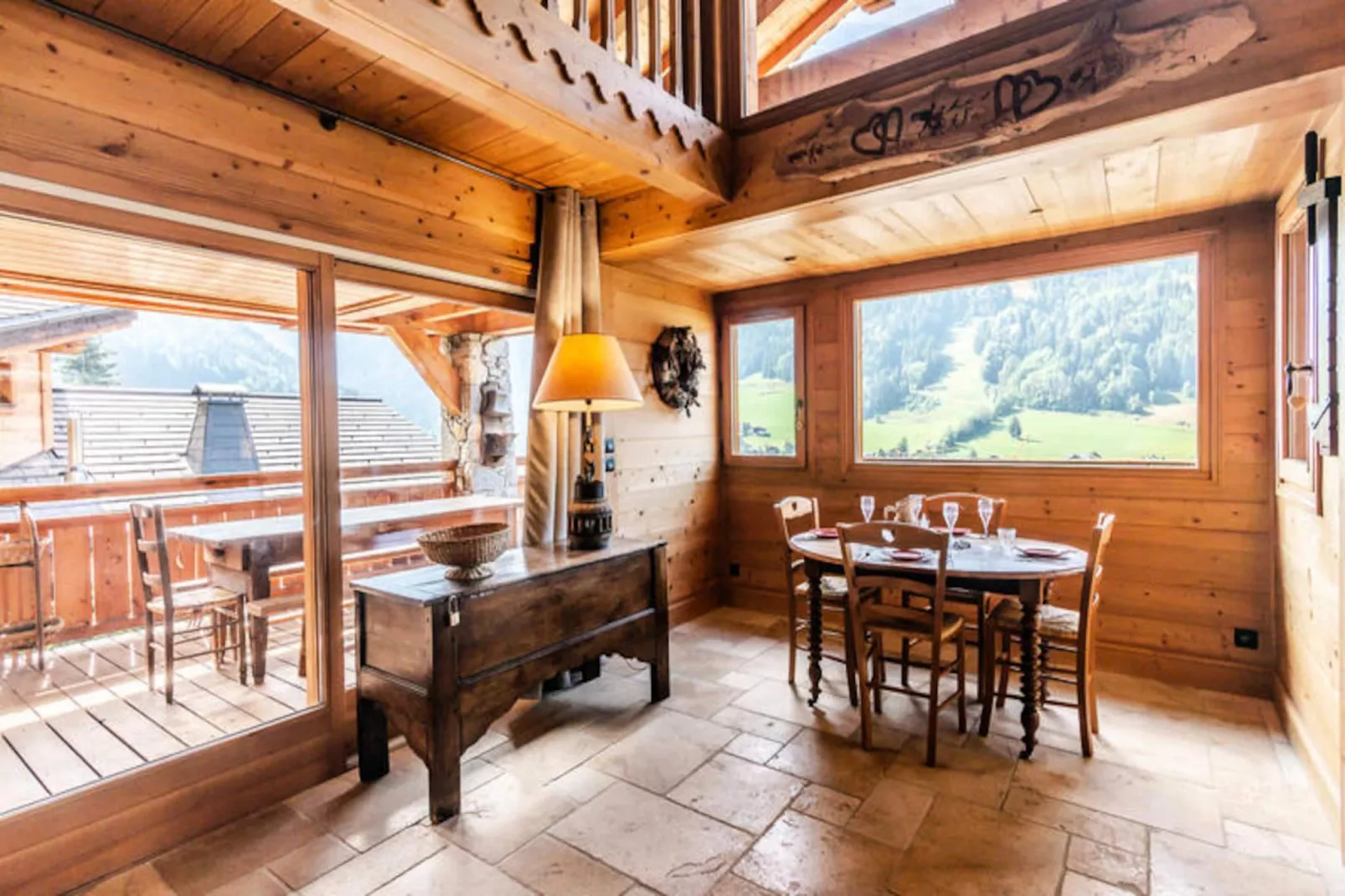 Chalet As De Coeur-Image-tags.