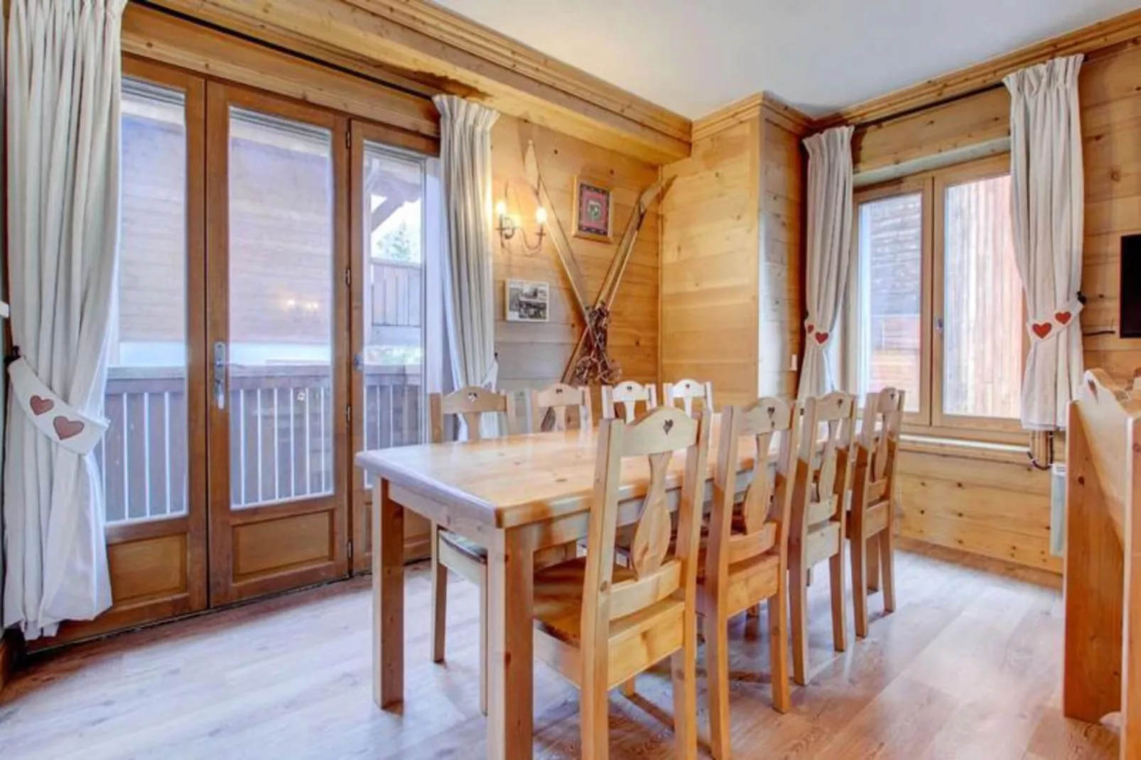 Résidence Le Lodge-Salle à manger