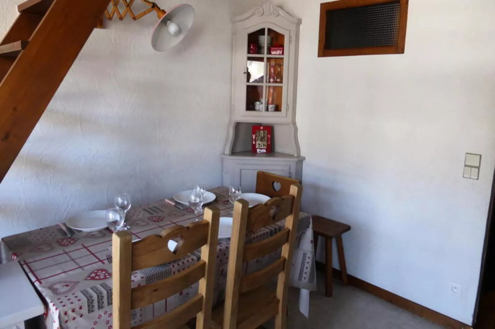 Résidence Princesse En Etraz Narcisse-Dining room