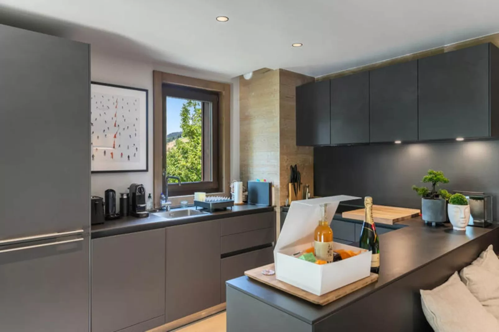 Résidence Stallion D-Exterior in summer