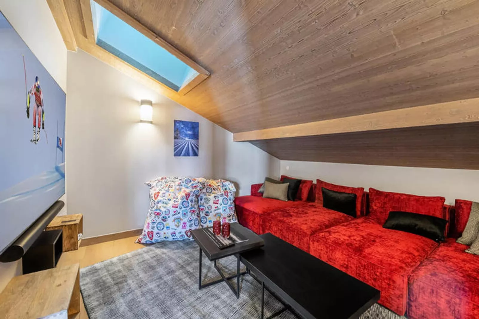 Résidence Stallion D-Exterior in summer