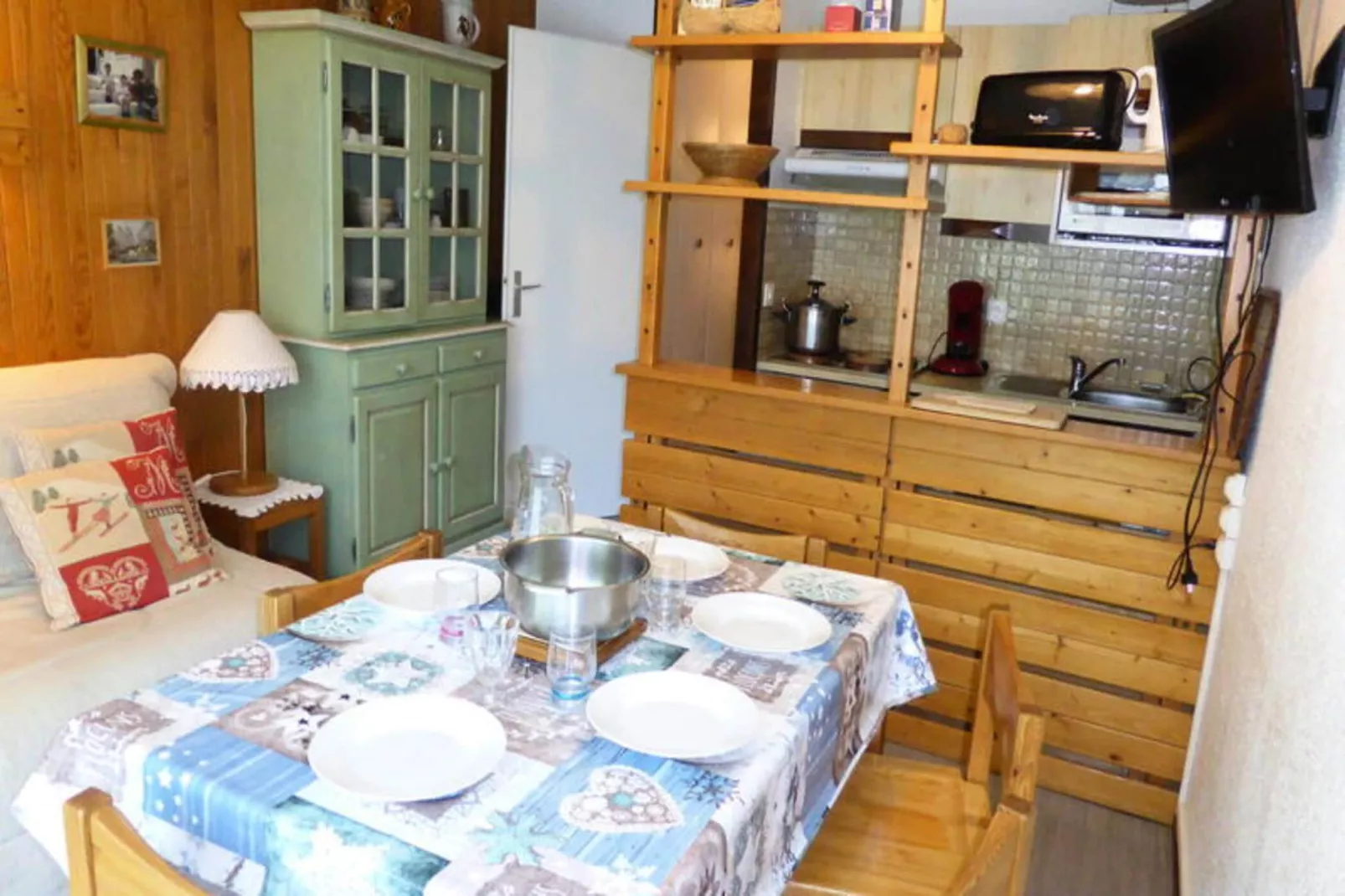 Résidence Le Brulaz-Außenbereich Sommer