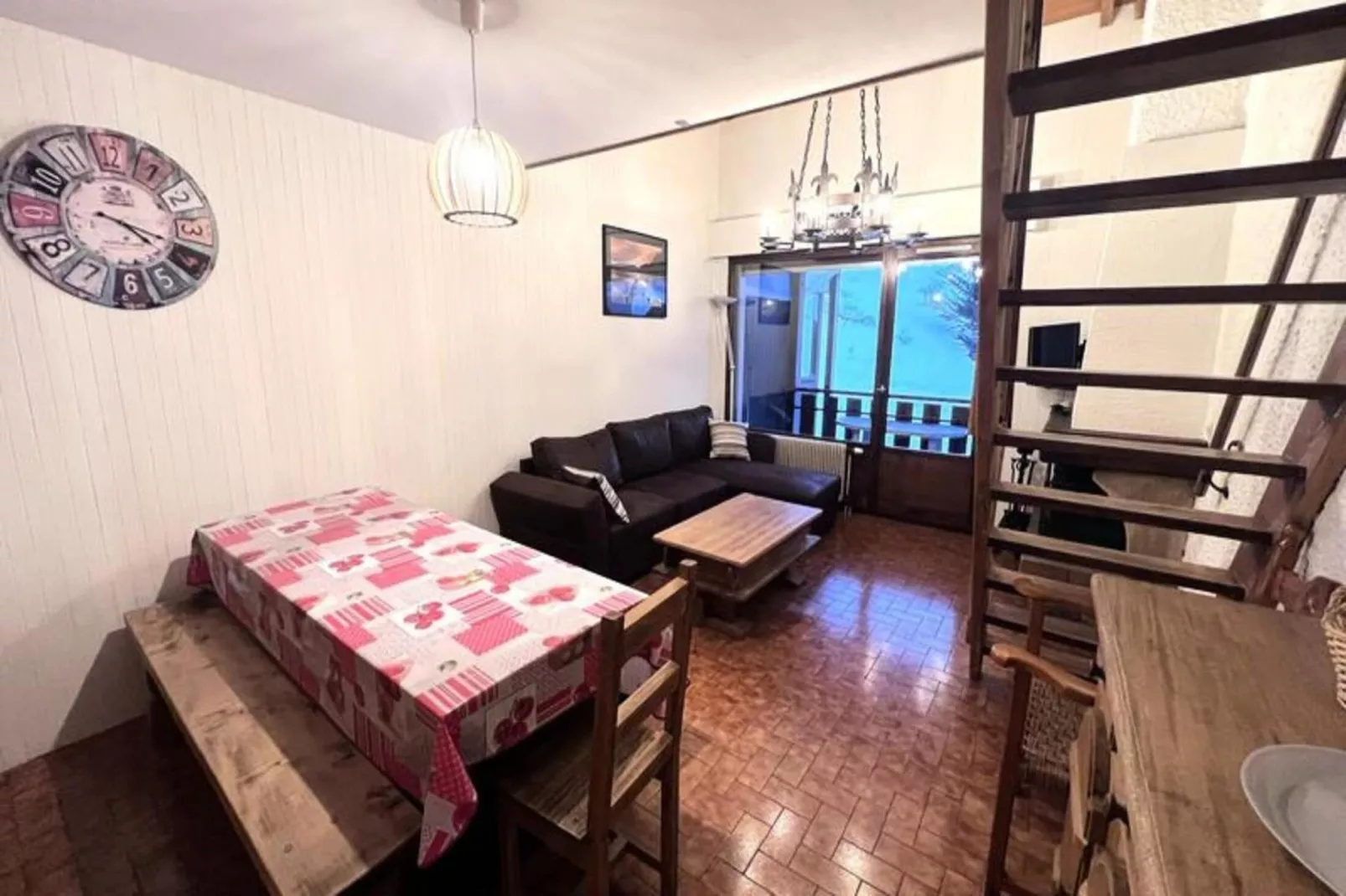 Résidence Les Aigles 1-Exterior in summer