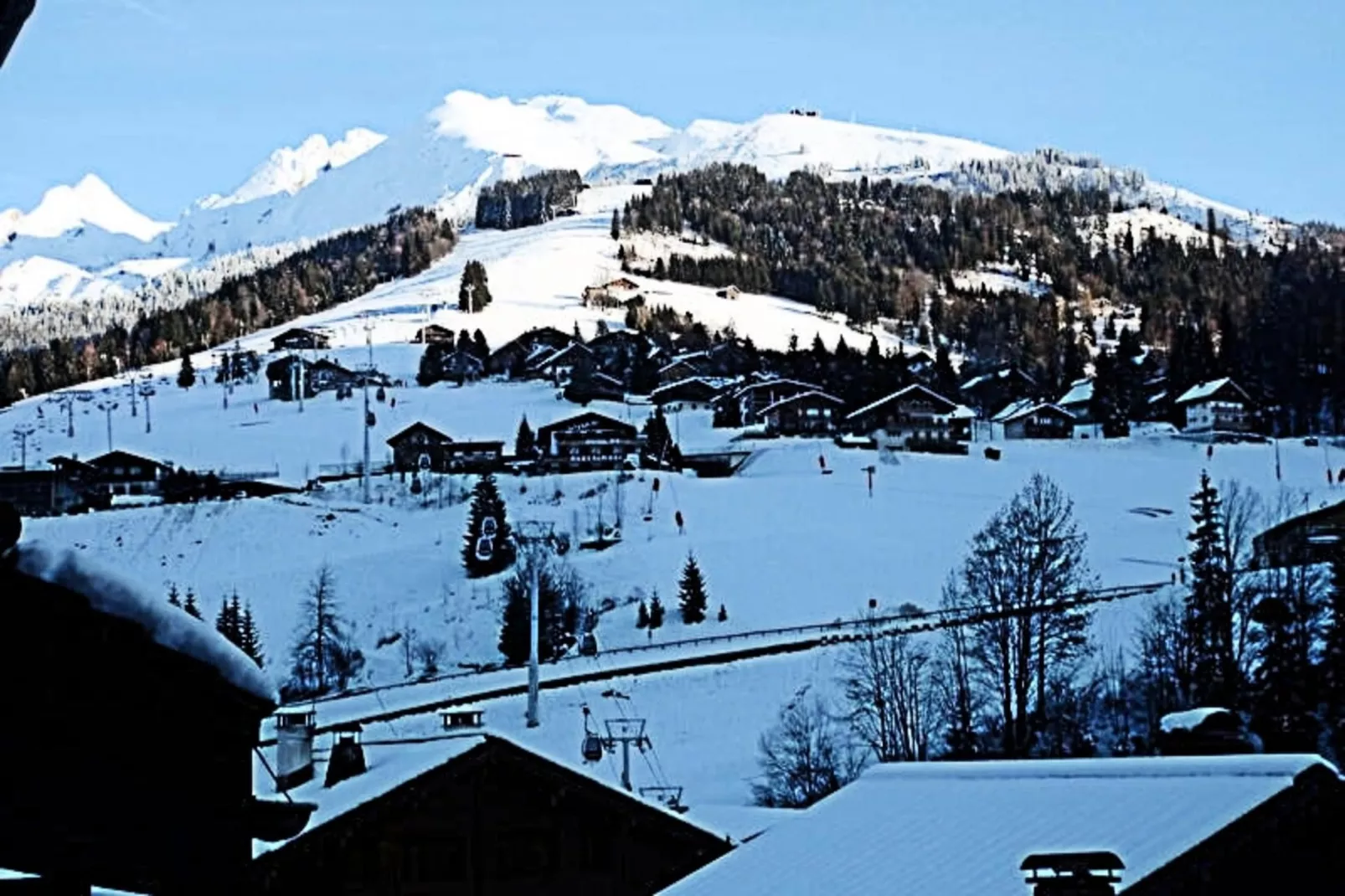 Résidence Eden Roc-Exterior in summer