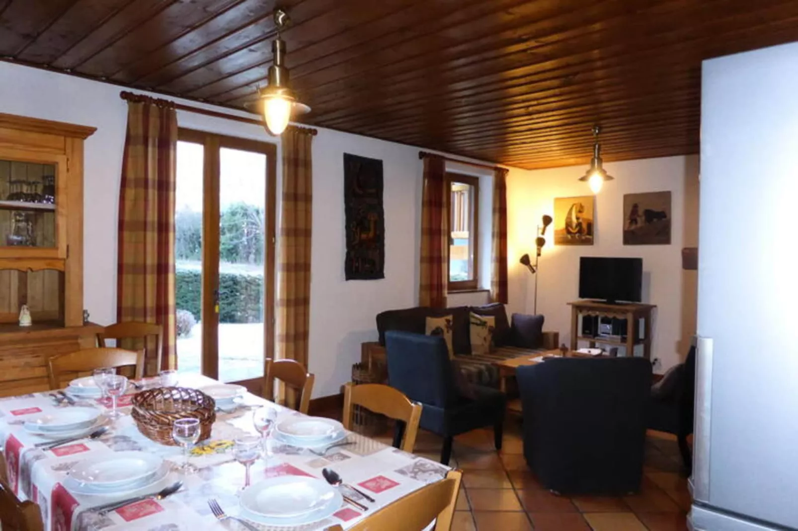 Chalet Ulysse-Exterior in summer