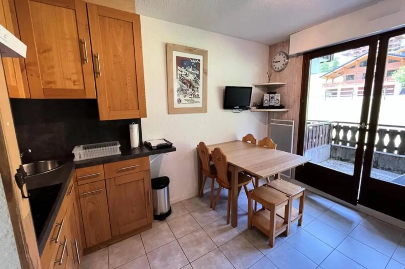 Résidence Le Perce-neige-Außenbereich Sommer