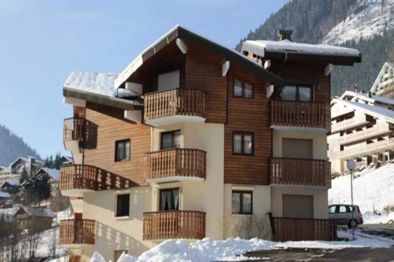 Résidence Les Jonquilles-Exterior in winter