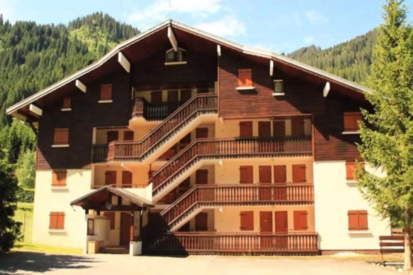 Résidence Le Mermy-Außenbereich Sommer