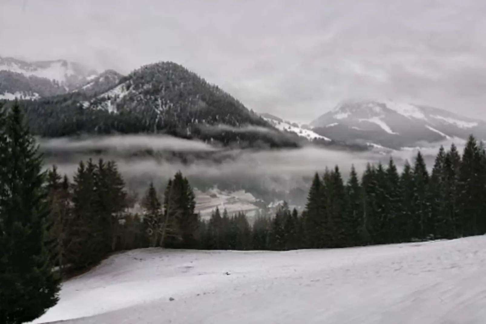 Appartement 6 pers. à proximité des remontées mécaniques-Zones hiver à 5 km