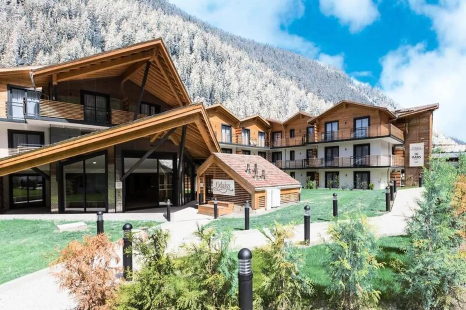 Résidence Prestige Odalys Isatis****-Exterior in summer