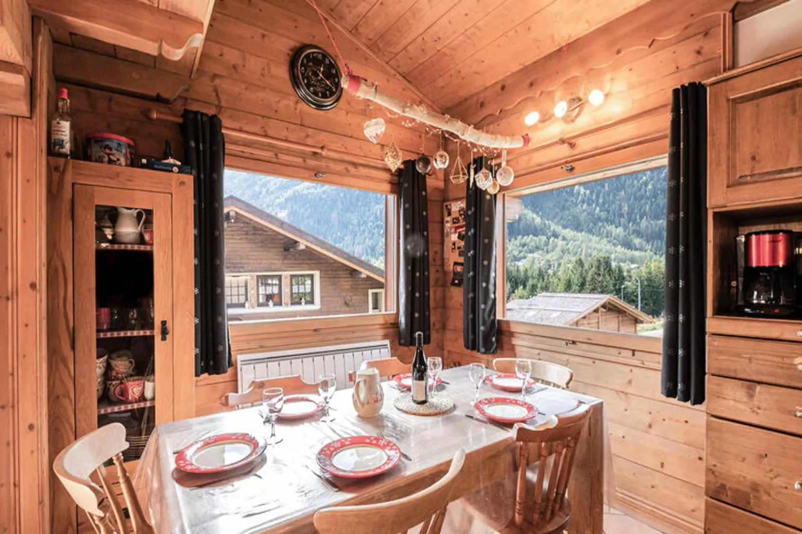 Résidence Clos Des Etoiles-Esszimmer