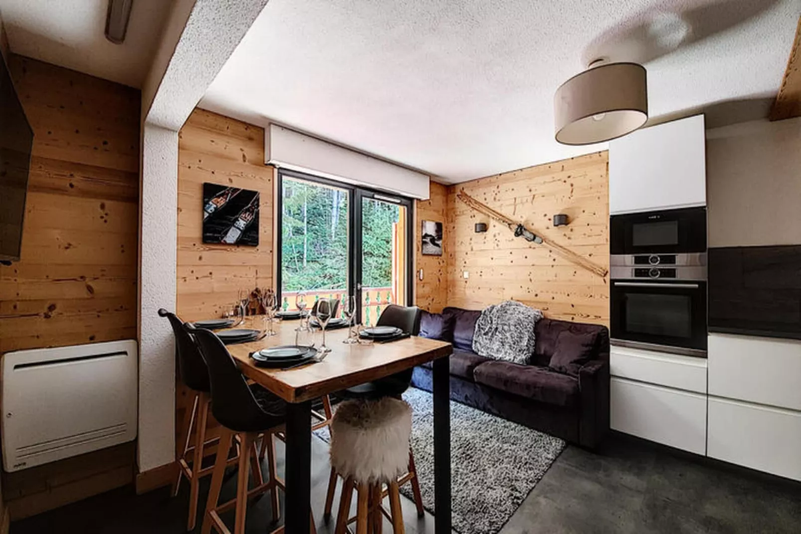 Appartements à Saint Jean d'Aulps-Salle à manger