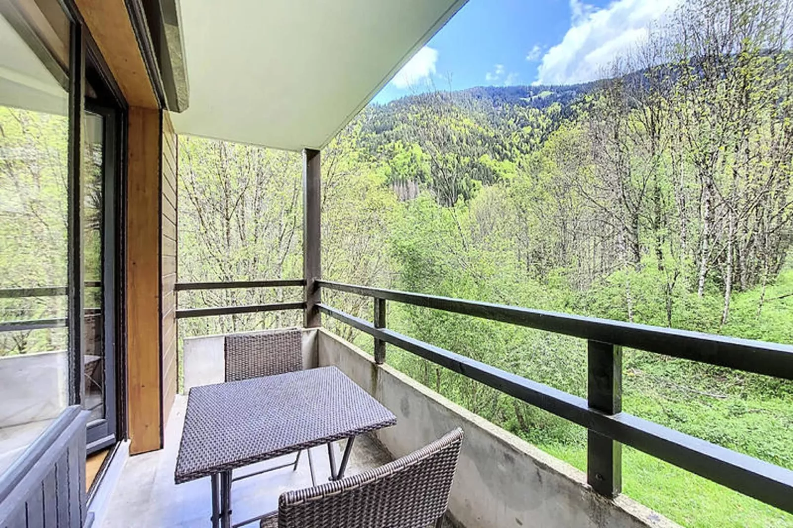 Studio à Saint Jean d'Aulps-Terrasse/Balkon