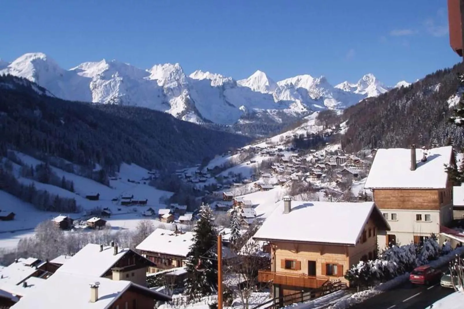 Résidence Valerianne-Außenbereich Sommer