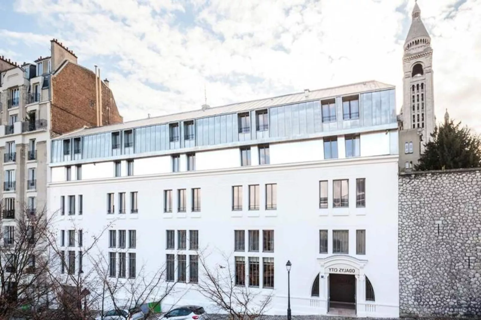 Appart'hôtel Odalys Montmartre-Exterior in summer