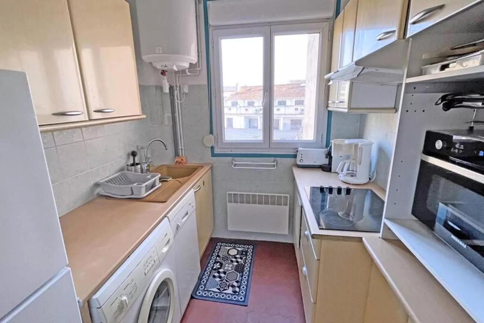 Résidence Les Dauphins-Kitchen