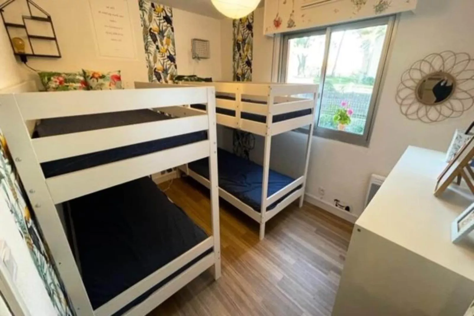 Résidence Frégate-Exterior in summer