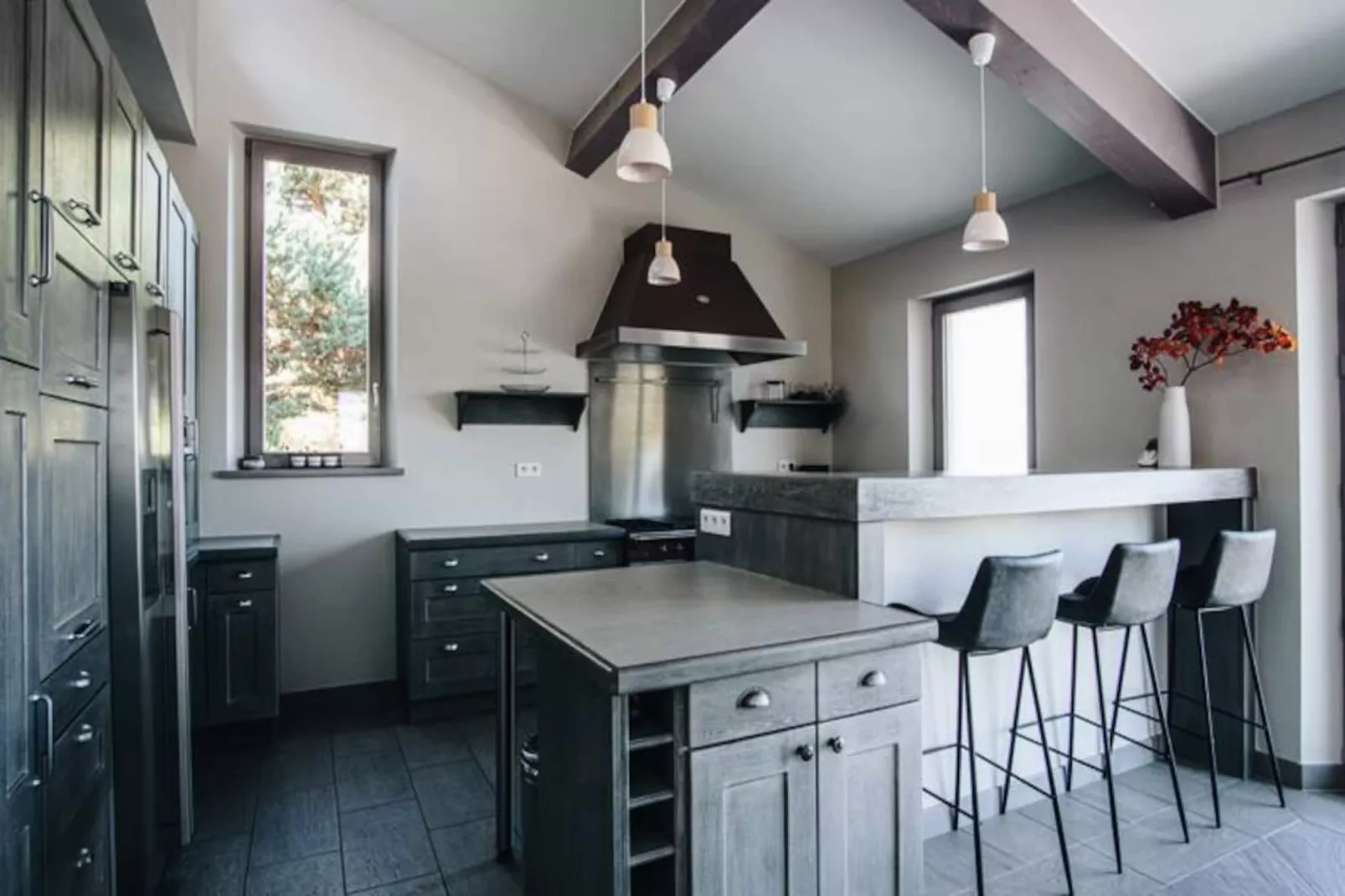 Magnifique Propri&eacute;t&eacute; Avec Vues Panoramiques Et Piscine Priv&eacute;e-Image-tags.