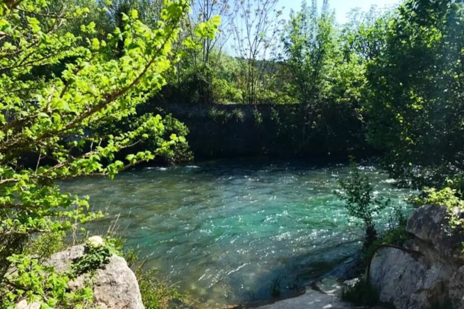 #perle Rare !charmante Maison Avec  Piscine Au Bord De La Rivi&egrave;re-Image-tags.