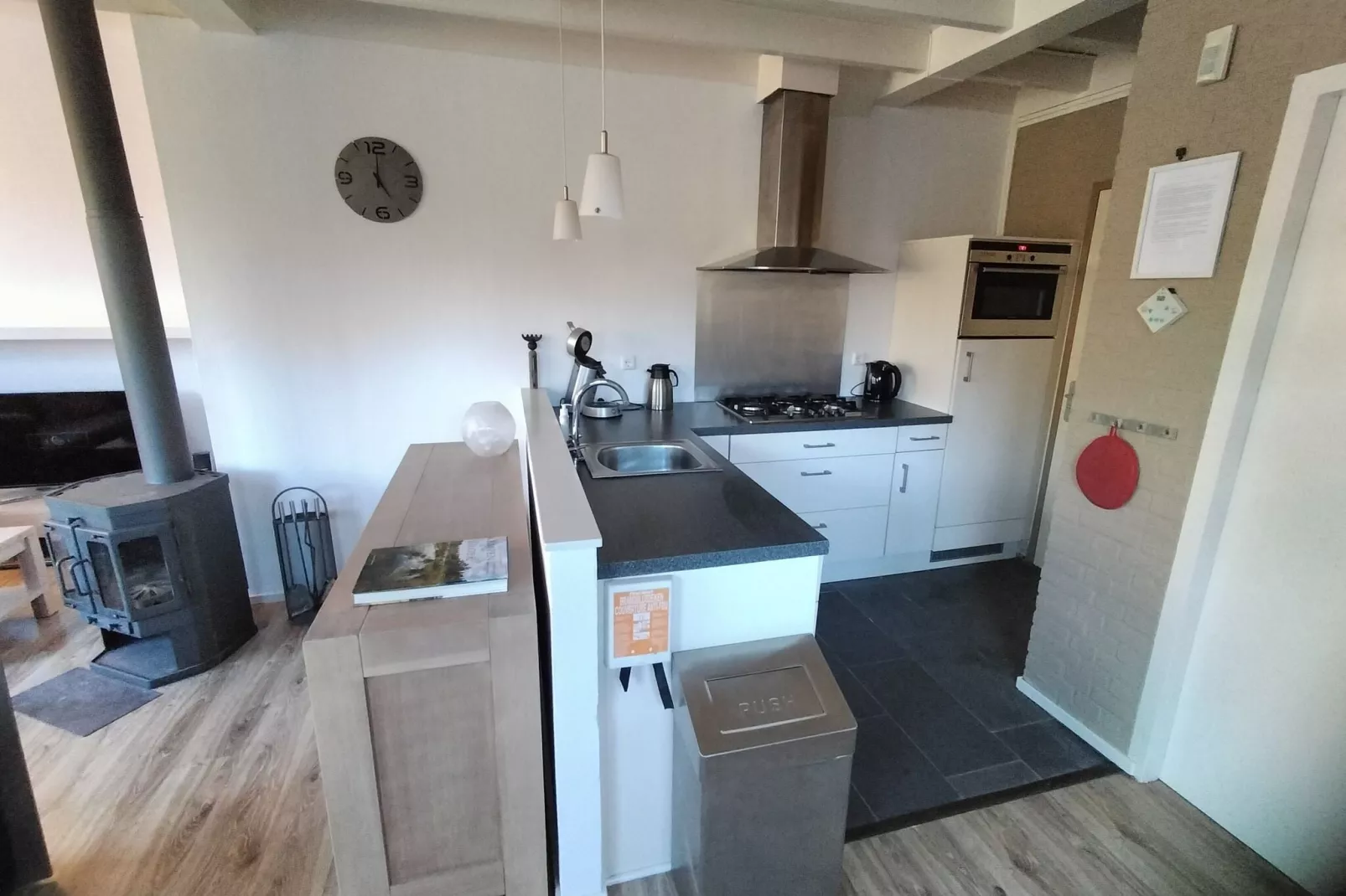 Bungalow 87-Kitchen