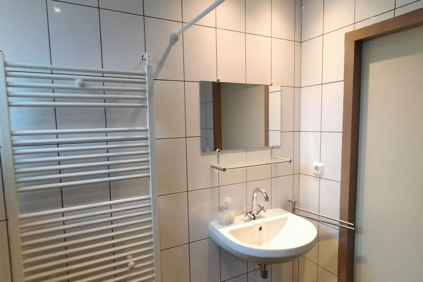 Bungalow 87-Bathroom