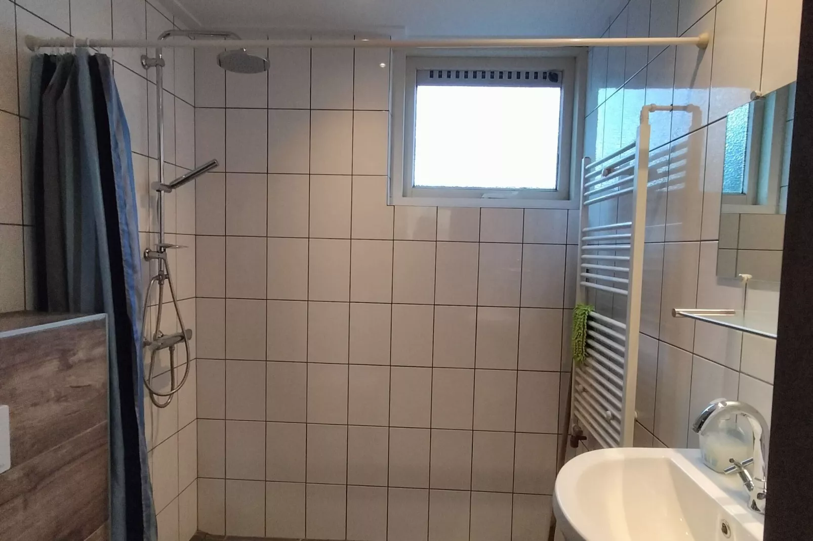 Bungalow 87-Bathroom
