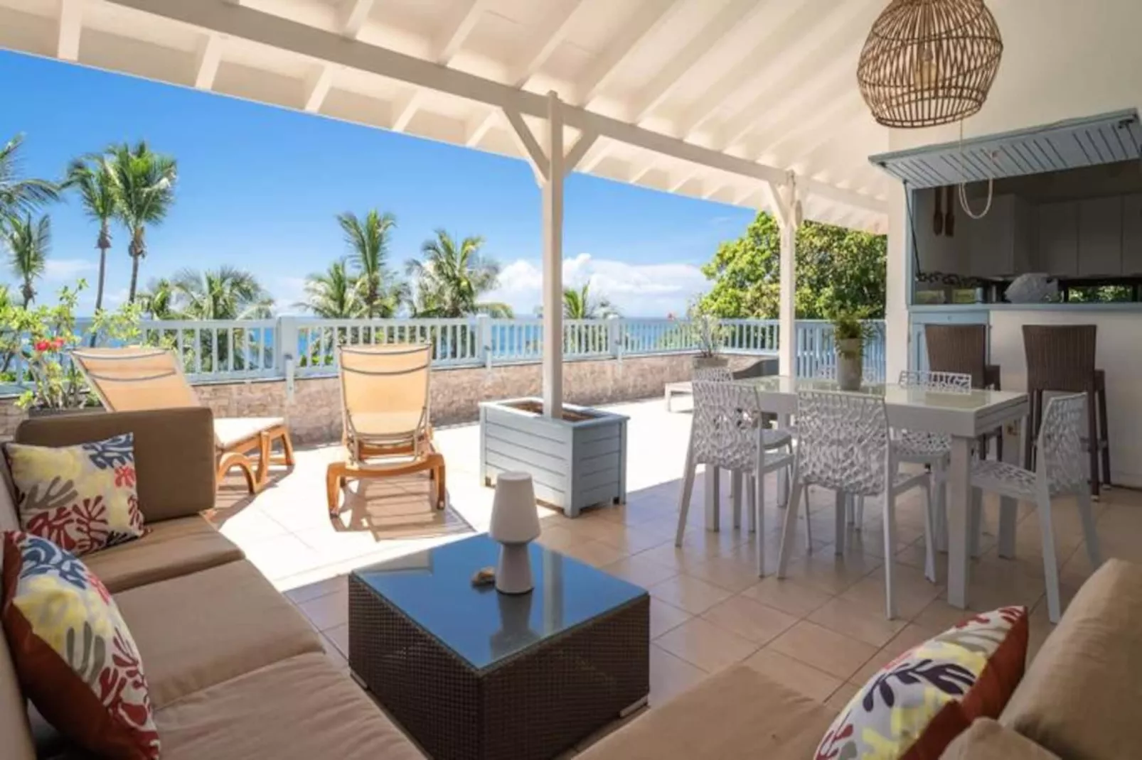 Villa Blue Horizon-Image-tags.