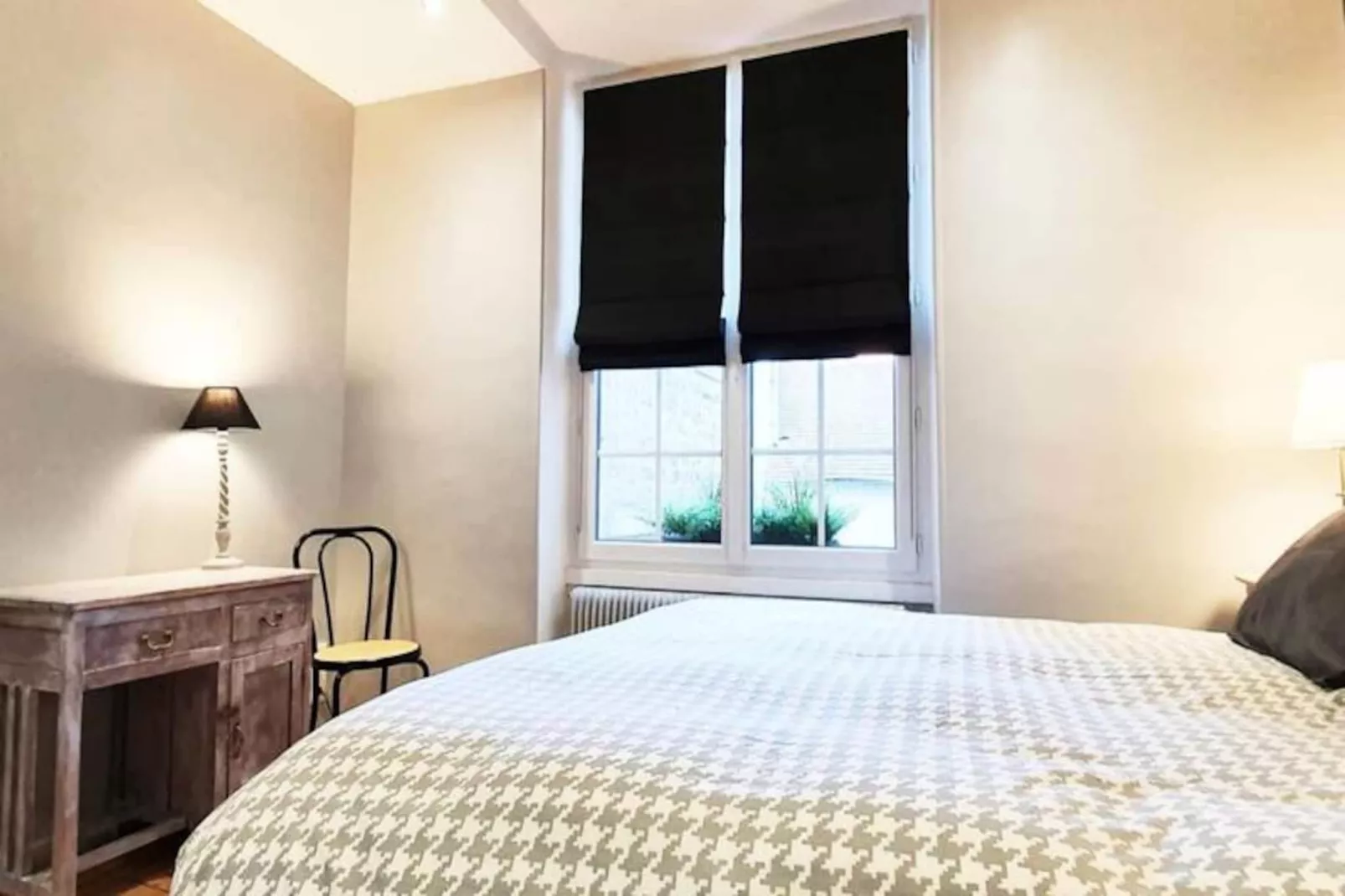 🦁 Place St Sauveur - Standing Et Confort-Image-tags.