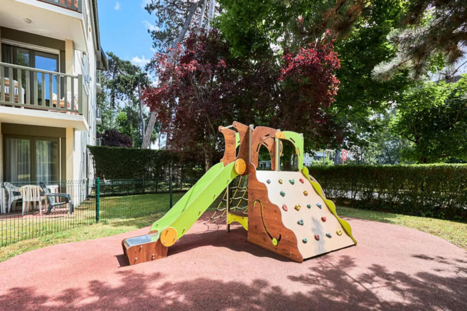 Résidence Les Embruns - maeva Home-Exterior in summer