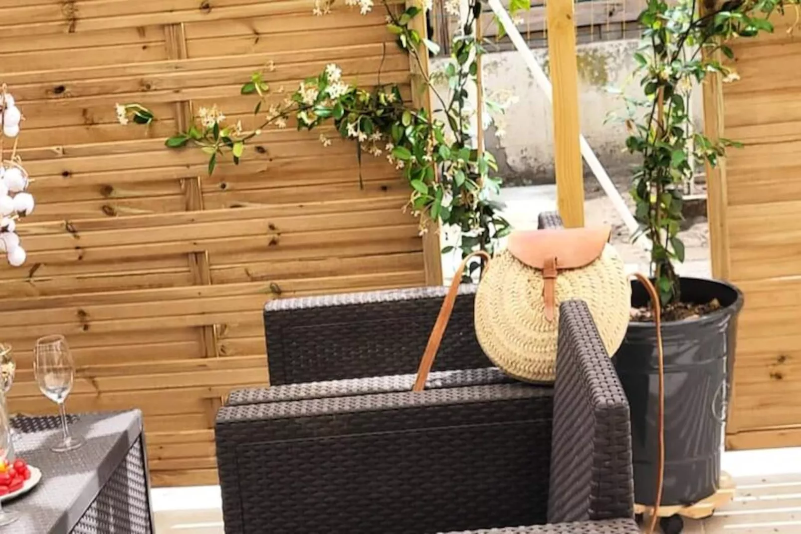 Résidence Domino 1 Superbement R&eacute;nov&eacute; - 2 Chambres -terrasse &agrave; 300m Plage, Commerces-Image-tags.