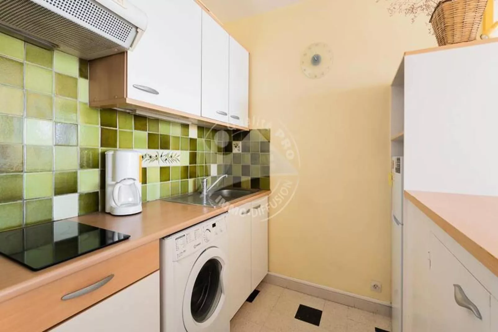 Résidence "les Tamaris"-Küche